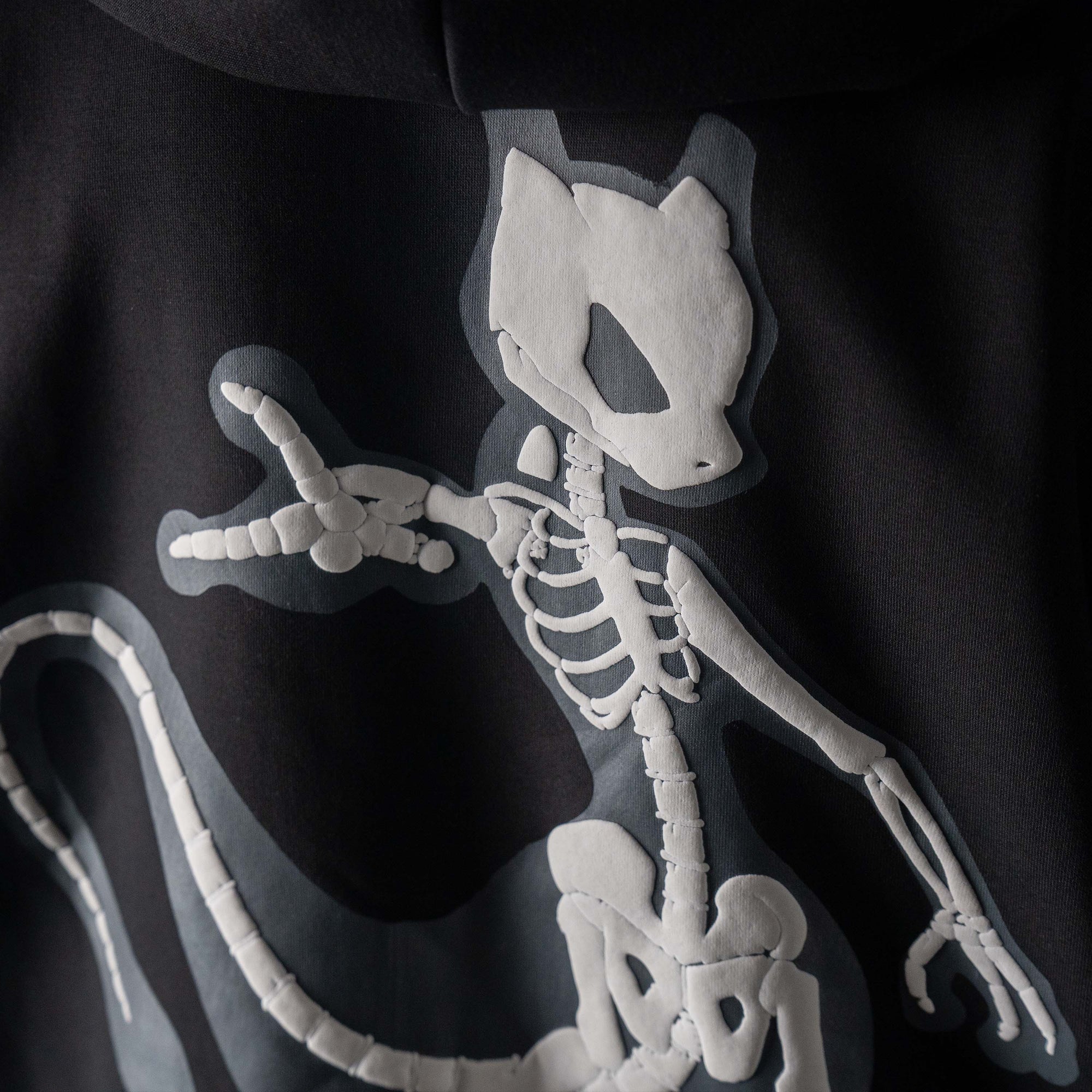 POKEMON (MEWTWO) HOODIE